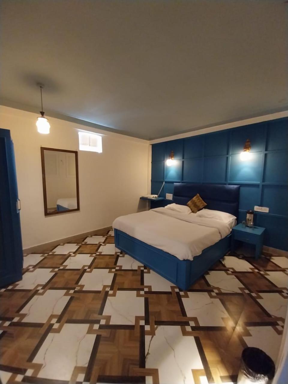 Hotel The Mussoorie International Exteriör bild