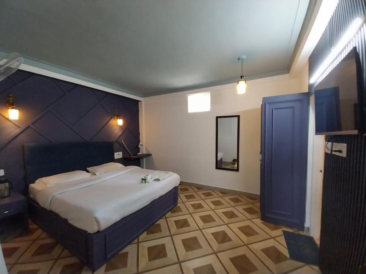 Hotel The Mussoorie International Exteriör bild